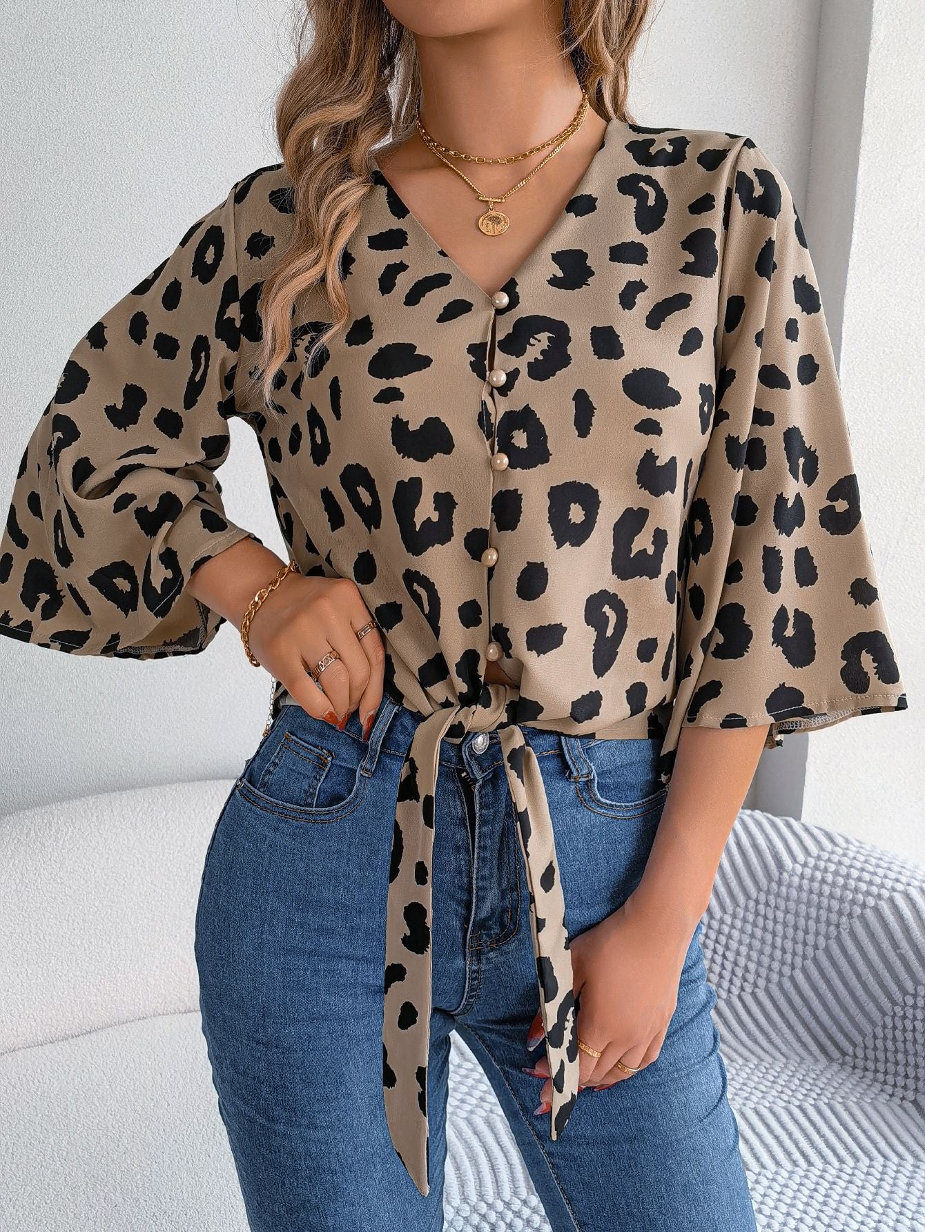 Valloré | Bluse mit Muster und Schleife