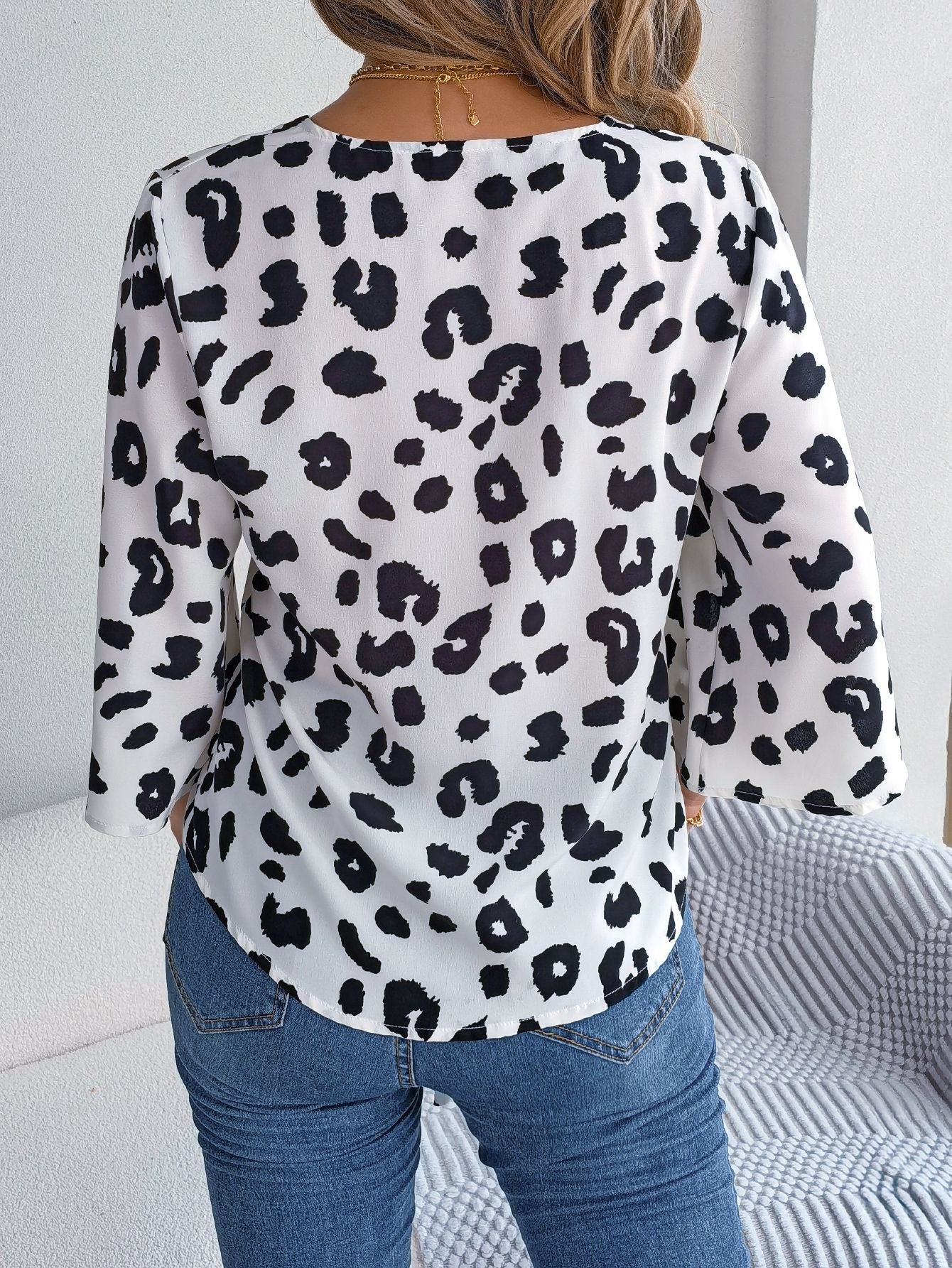 Valloré | Bluse mit Muster und Schleife