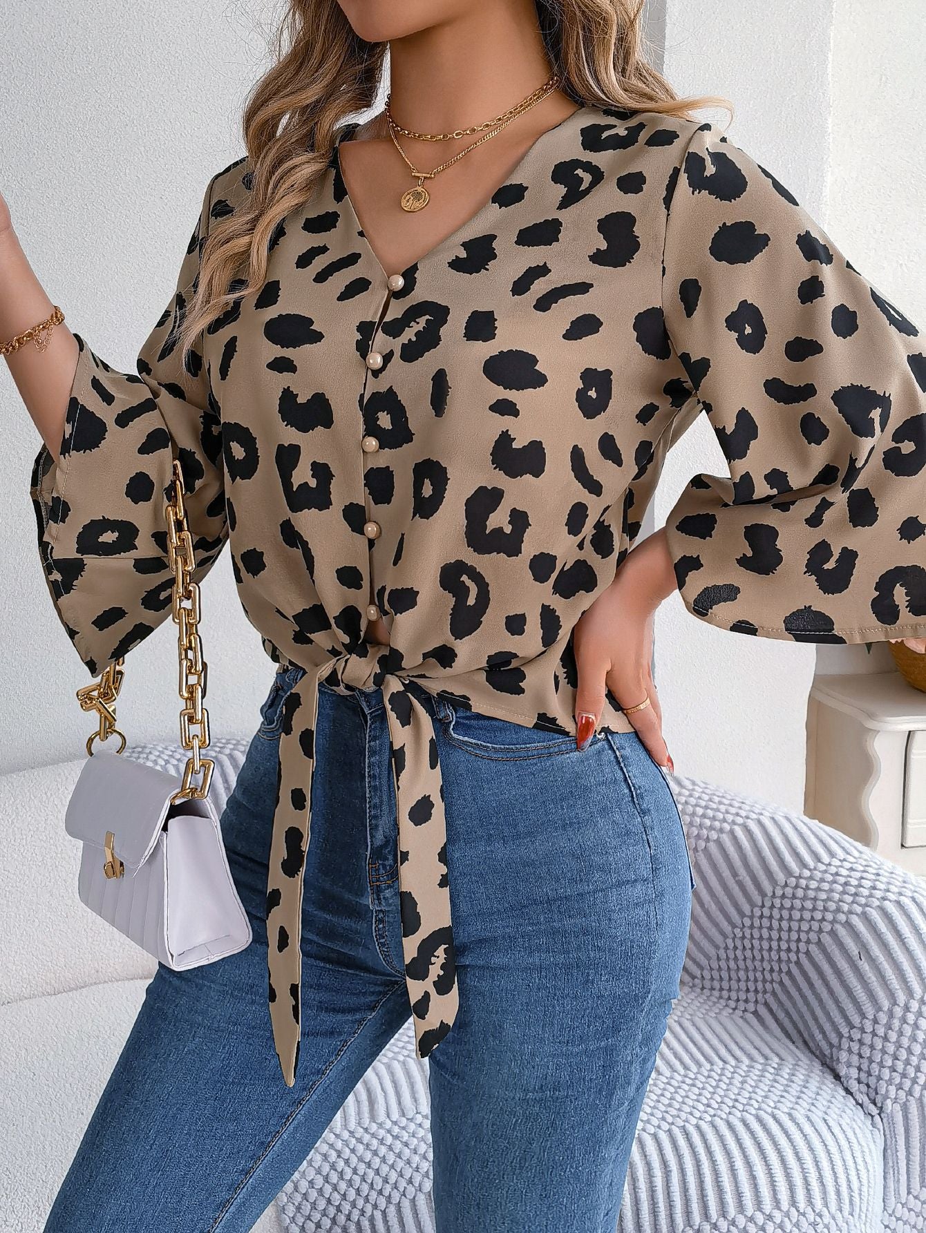 Valloré | Bluse mit Muster und Schleife