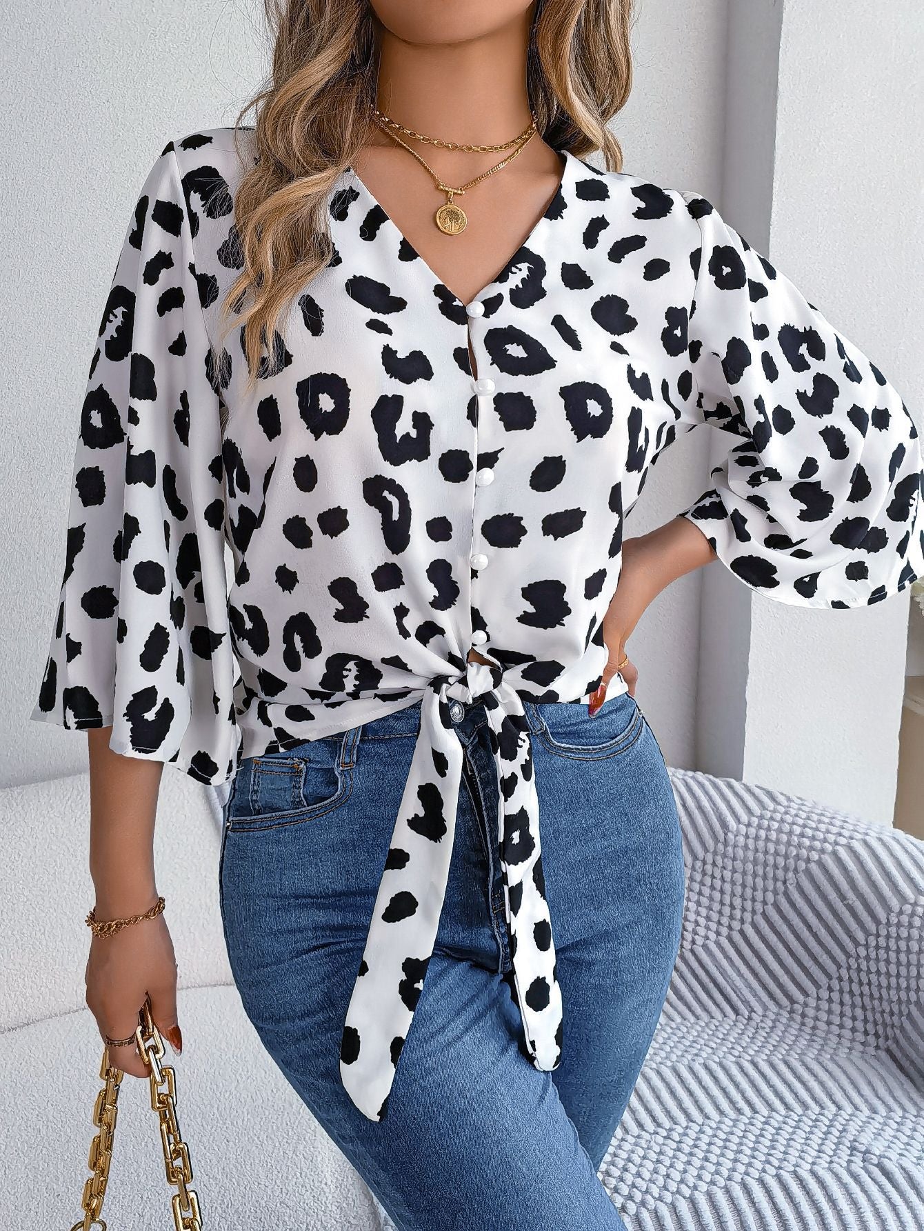 Valloré | Bluse mit Muster und Schleife