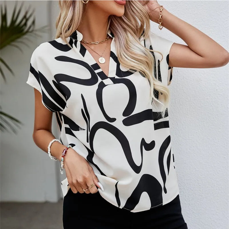 Valloré | Luftige Bluse mit V-Ausschnitt
